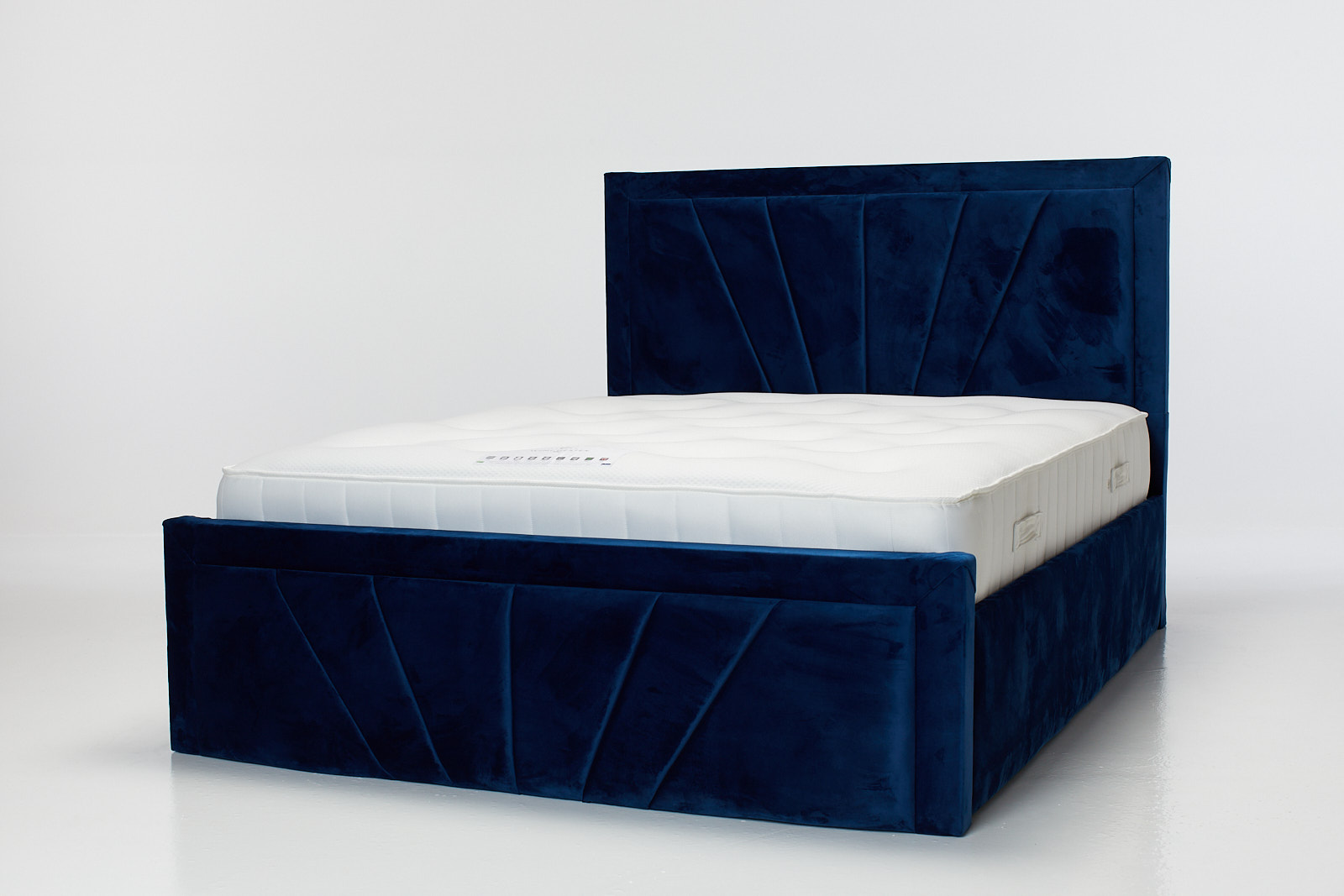 Saison Ottoman Bed