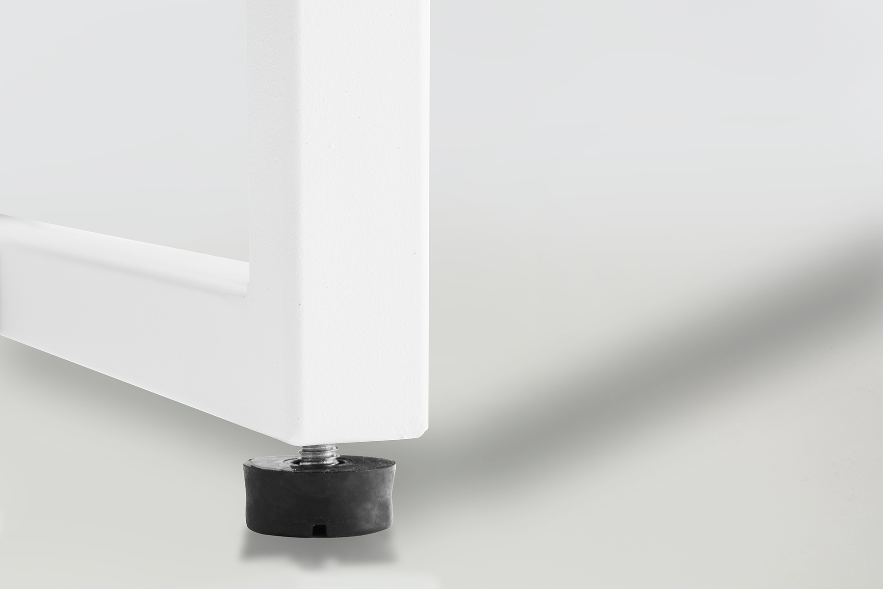 Oslo Chest of Drawers - White 4 Drawer Chest with Gold Handles