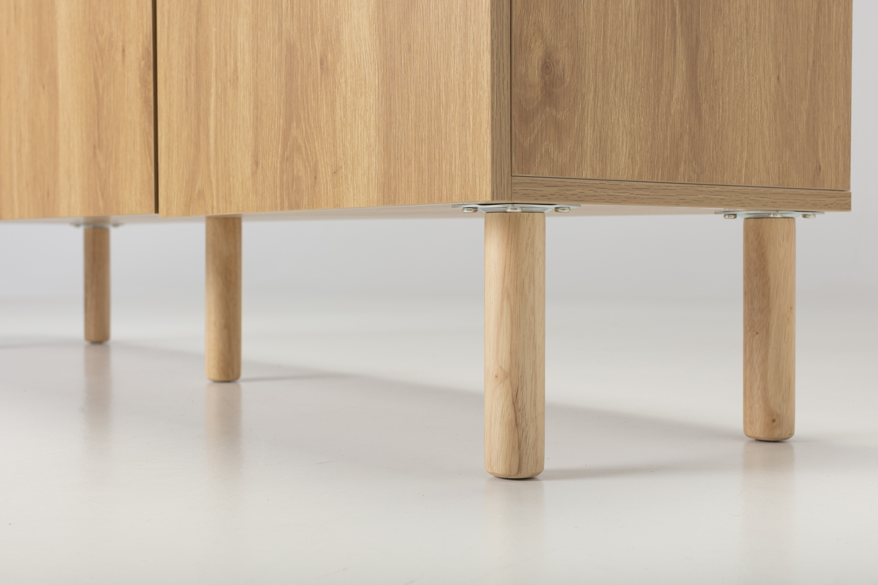 Inga Small TV Unit - 1.5m Small TV Unit, Oak Effect